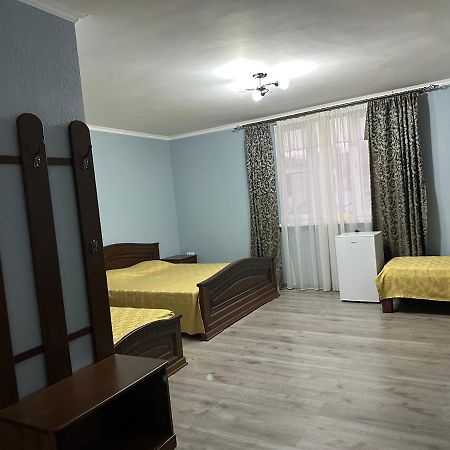Gudauta Hotel Ngoại thất bức ảnh
