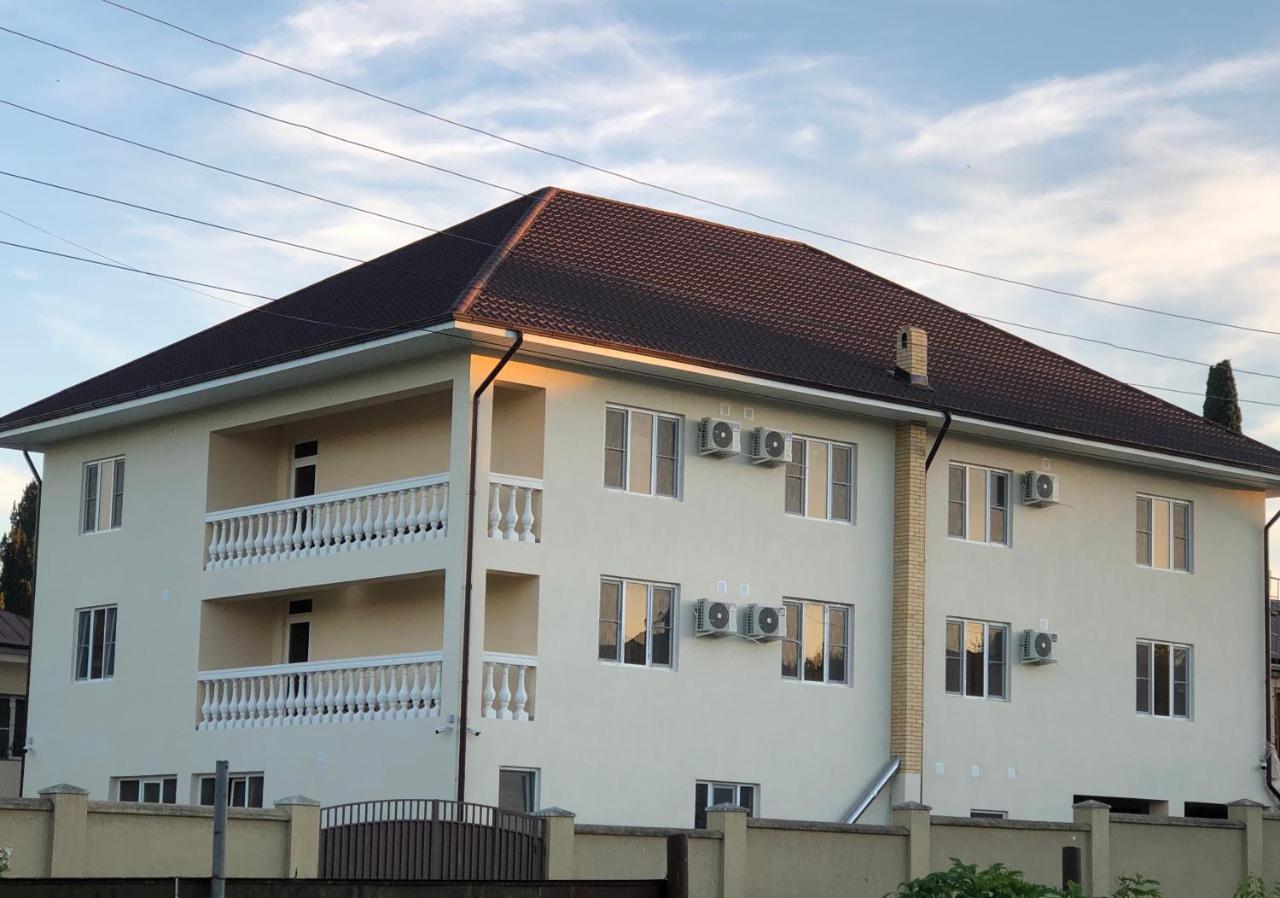 Gudauta Hotel Ngoại thất bức ảnh
