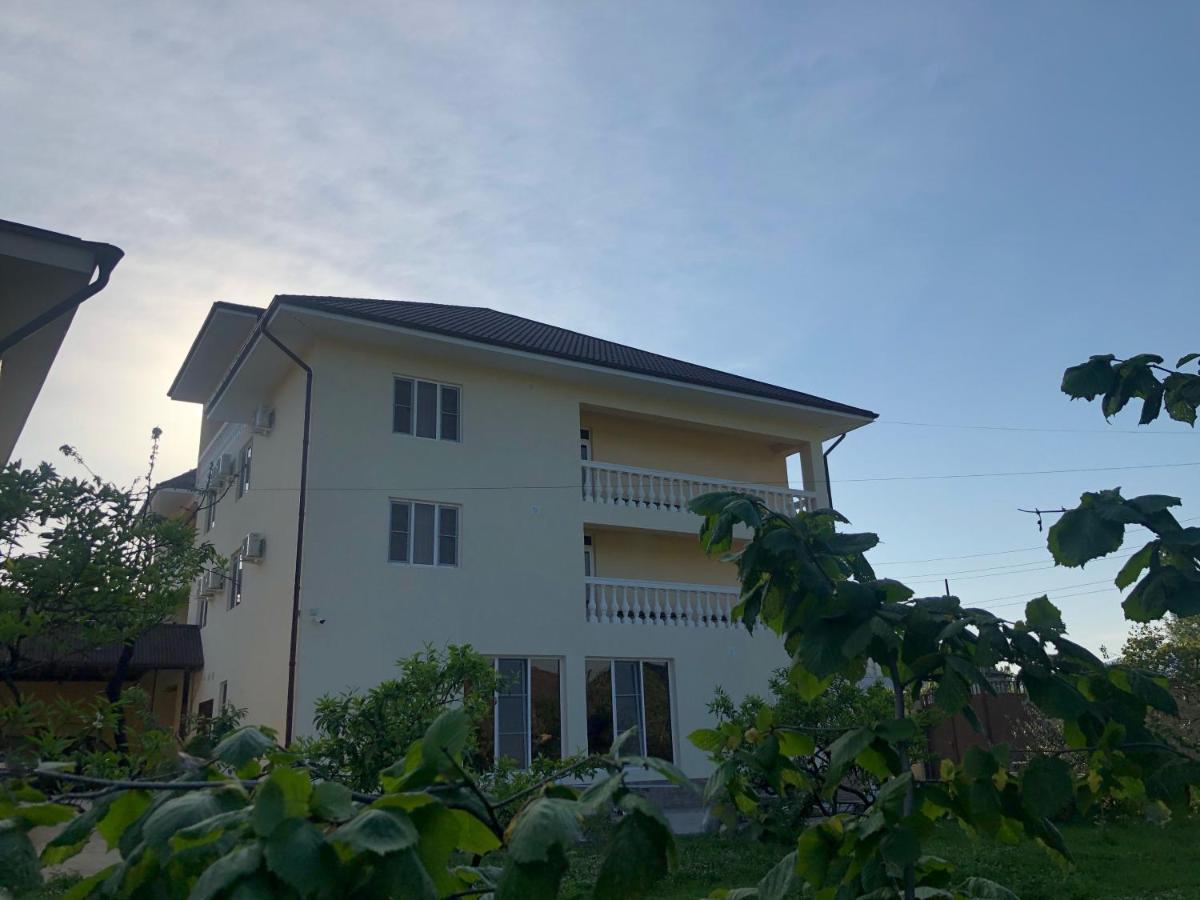 Gudauta Hotel Ngoại thất bức ảnh