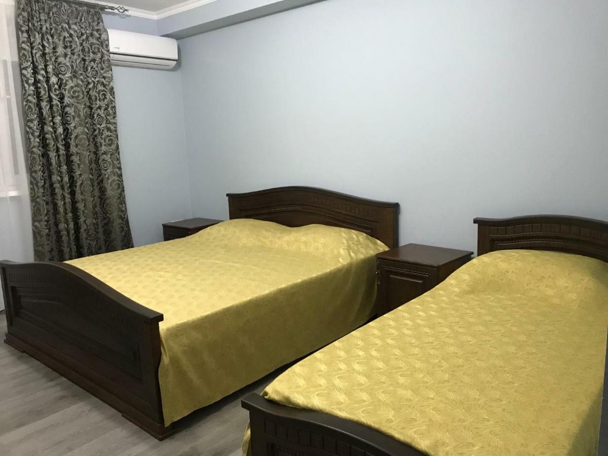 Gudauta Hotel Ngoại thất bức ảnh