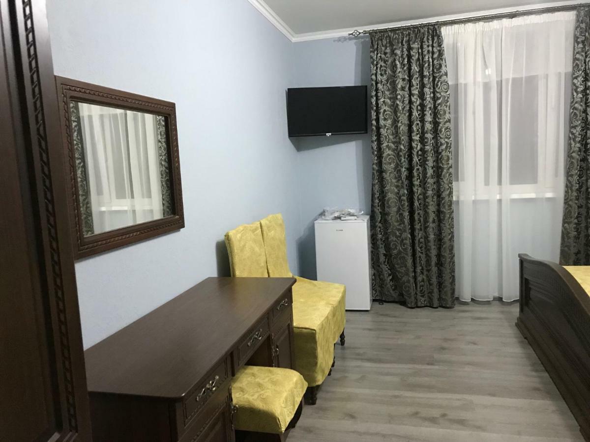 Gudauta Hotel Ngoại thất bức ảnh